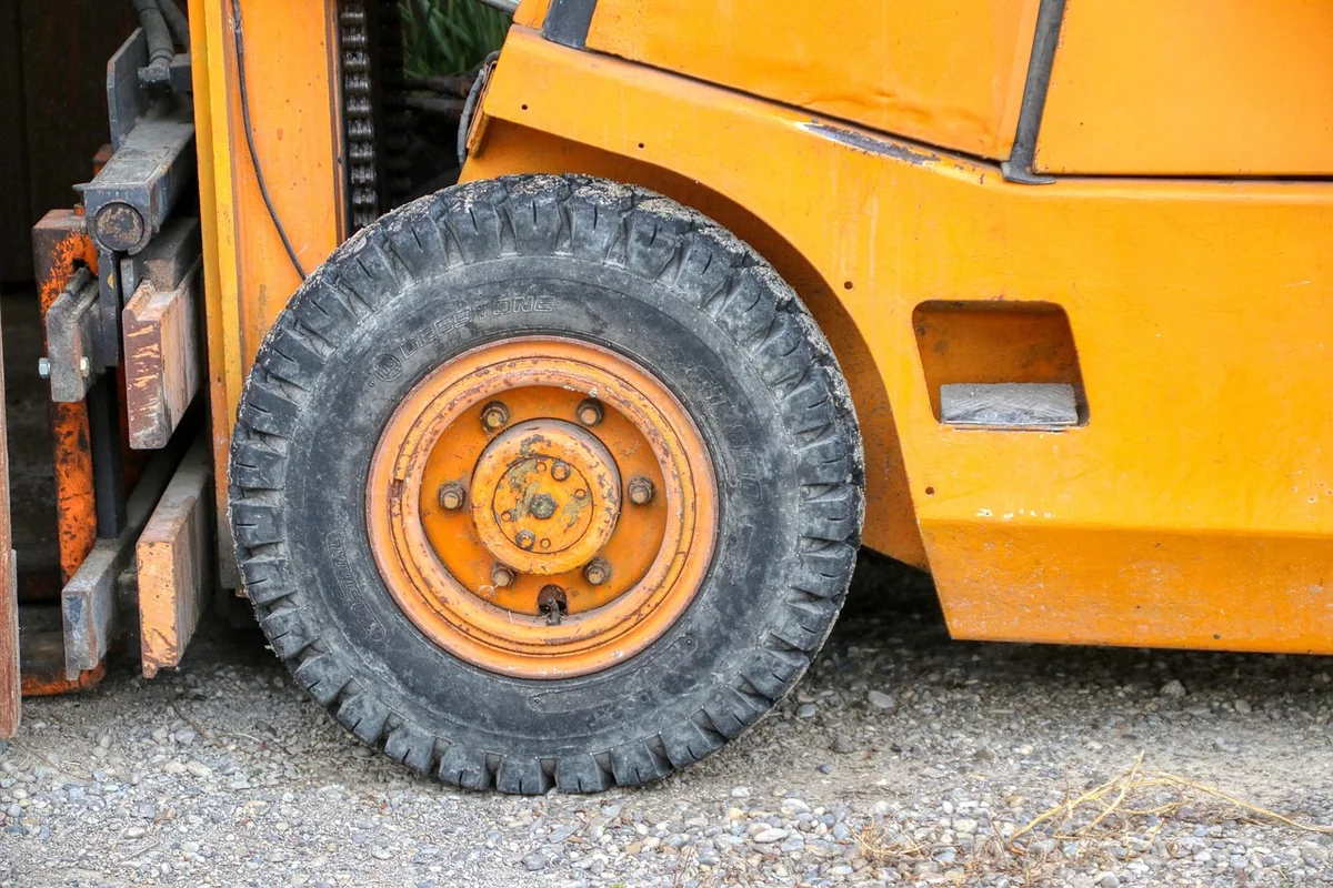 CACES 3, R489 : qui a le droit de conduire quoi