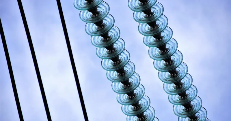 Comment câbler un transformateur 230V/24V : mes conseils pratiques